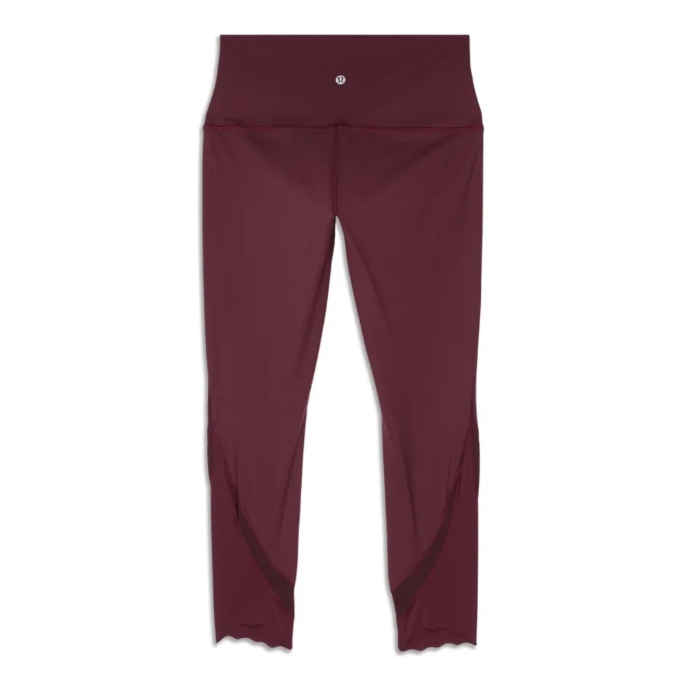 Wunder Under Scalloped Hem High-Rise Crop